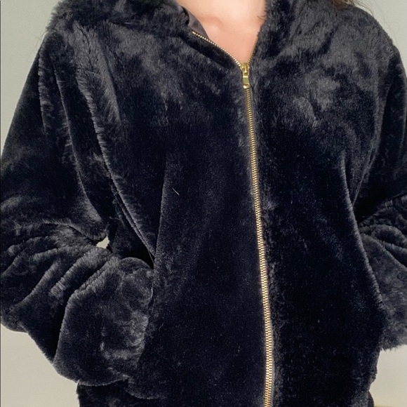 Faux fur jacket - Picture 2 of 5
